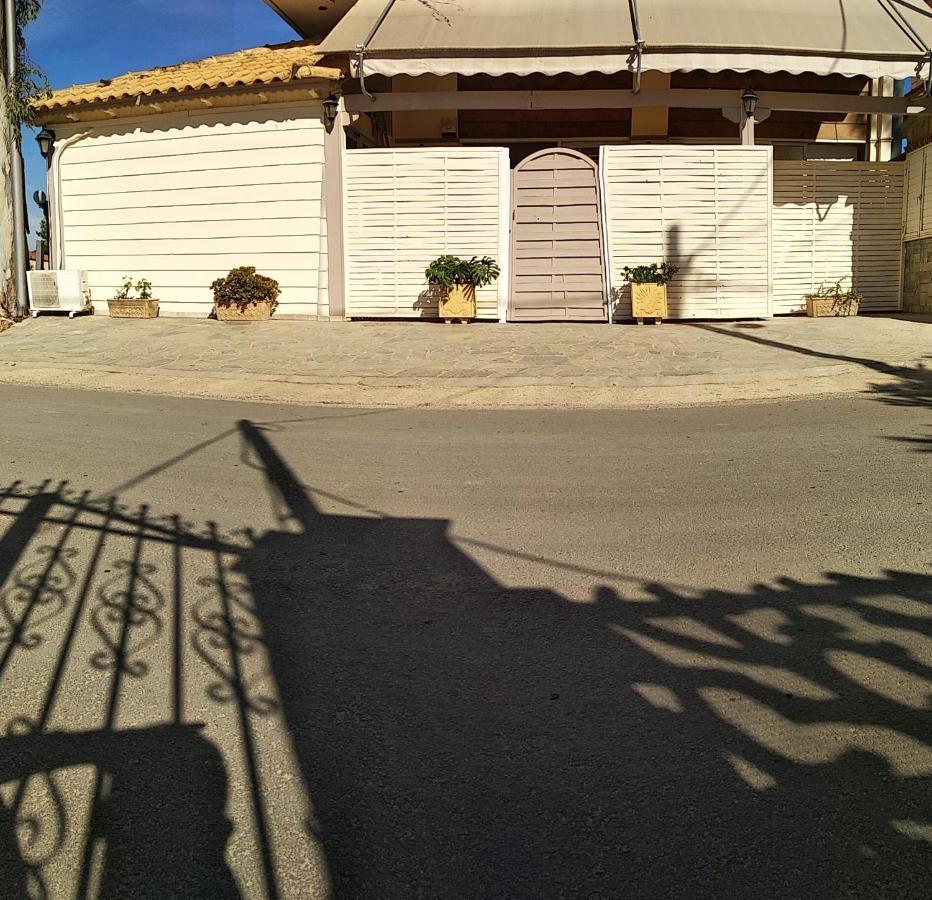 Alternative Country House 10 Minutes From Athens Airport Artemida  Exterior foto